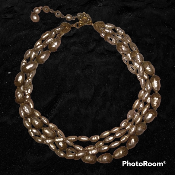 Beautiful Vintage Miriam Haskell Multi-strand Pearl Necklace - Picture 2 of 8